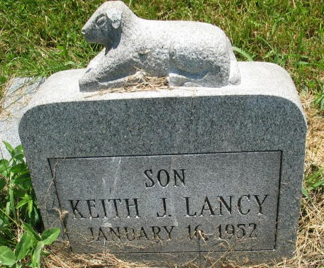 Keith Lancy tombstone
